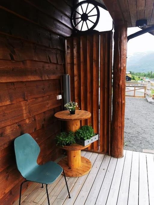 Cabin In Beautiful Surroundings At Harpefossen Nordfjordeid Bagian luar foto