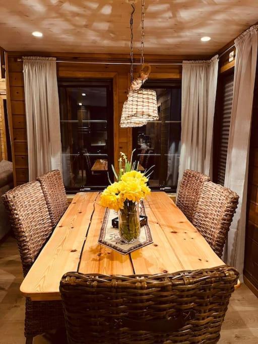 Cabin In Beautiful Surroundings At Harpefossen Nordfjordeid Bagian luar foto