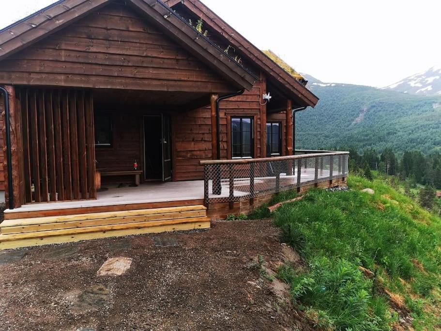 Cabin In Beautiful Surroundings At Harpefossen Nordfjordeid Bagian luar foto